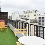 50 M Unoverlooked Nest With Eiffel Tower View